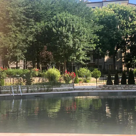 Rabi Park-suites Apartment Saints Constantine and Helena