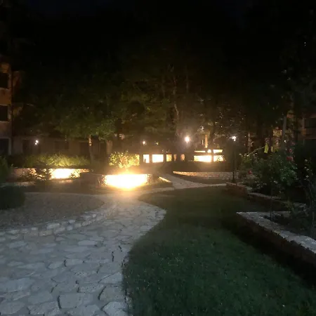 Apartment Rabi Park-suites *